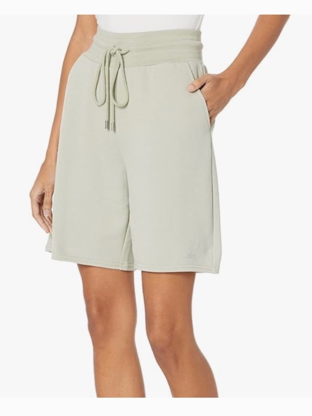 Alo yoga limestone shorts